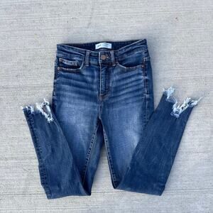 Buckle BKE Parker 24 Universal Fit High Rise Ankle Skinny Jeans ABK892A